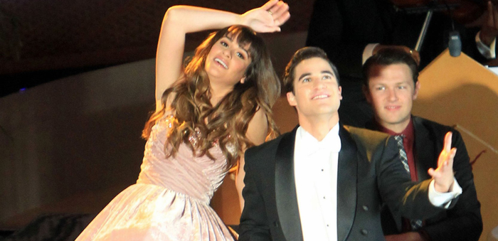 [CANDIDS] Lea Michele e Darren Criss no set de Glee