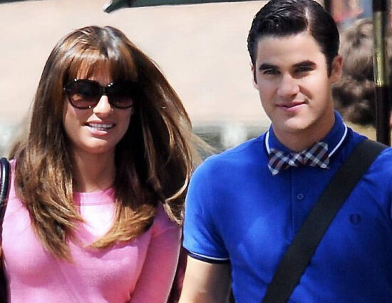 [CANDIDS] Lea Michele e Darren Criss no set de Glee