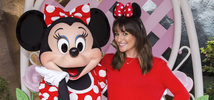[CANDIDS] Lea Michele na Disneyland com Matthew Paetz