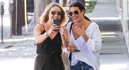 [Candids] Lea Michele e Becca Tobin fazendo compras em Beverly Hills
