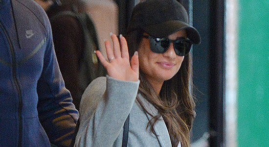 [Candids] Lea Michele saindo do hotel em SoHo