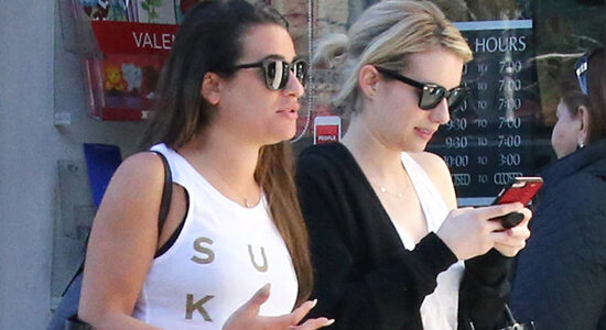 [Candids] Lea Michele e Emma Roberts almoçando e fazendo compras em Los Angeles